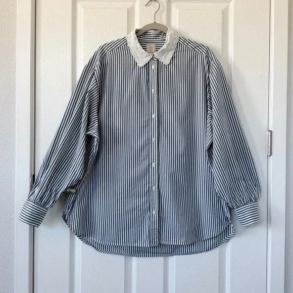 Gap x DÔEN Blue Striped Button Down Shirt with Eyelet Lace Collar - Picture 4 of 10